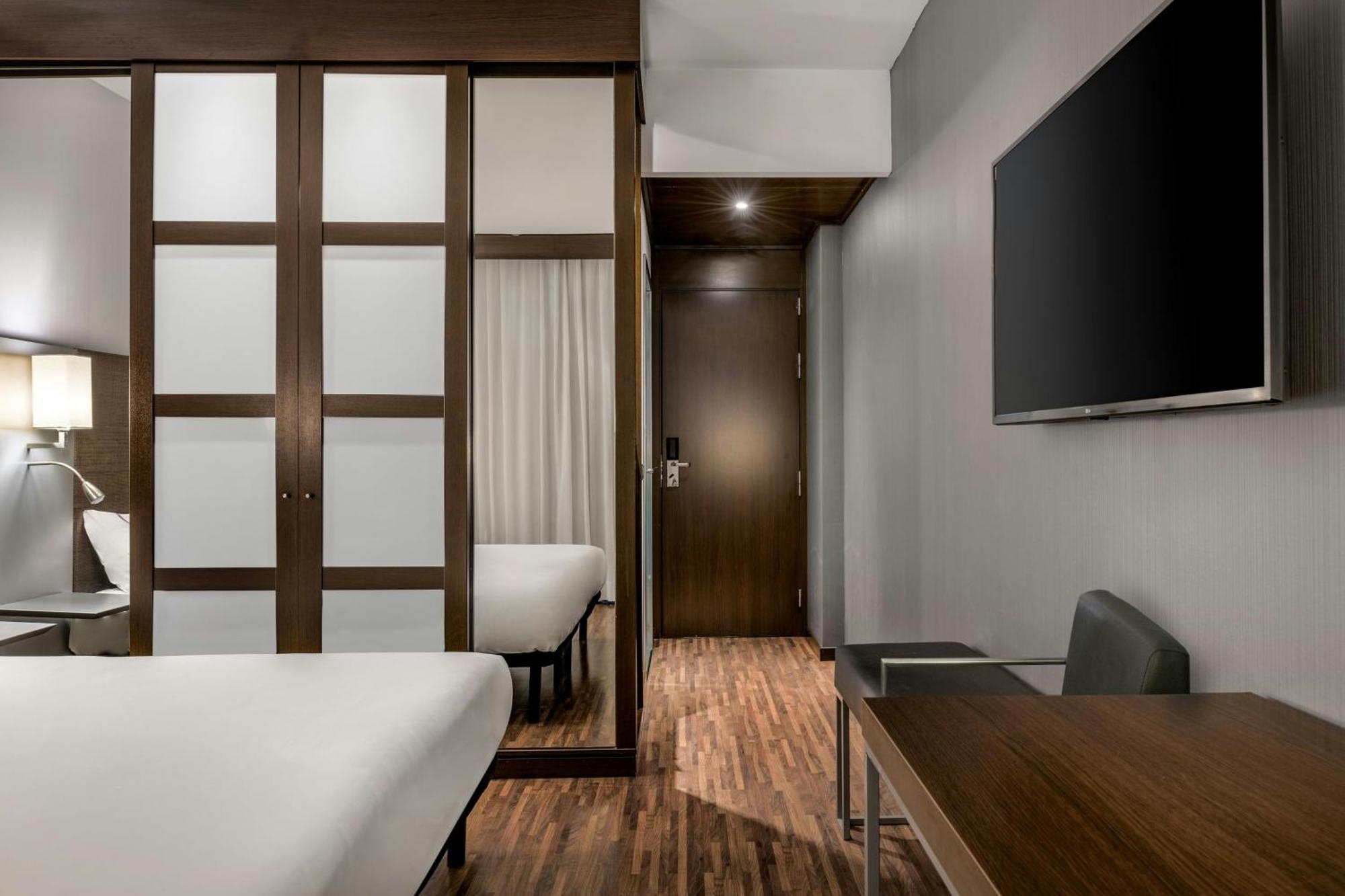 Ac Hotel By Marriott Пиза Экстерьер фото